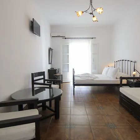 Hotel Yperia 3*