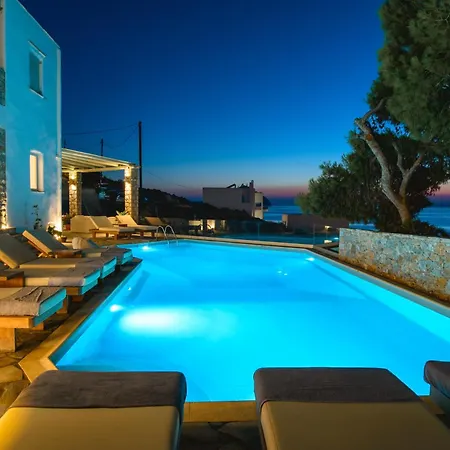 Yperia Hotel Aegiali