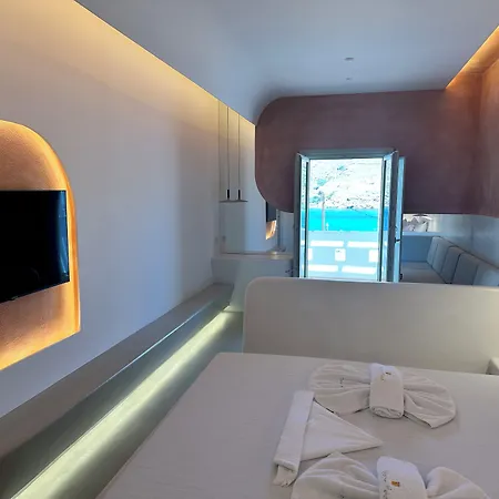 Hotel Yperia Aegiali