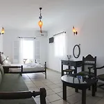 Yperia 3* אגיאלי