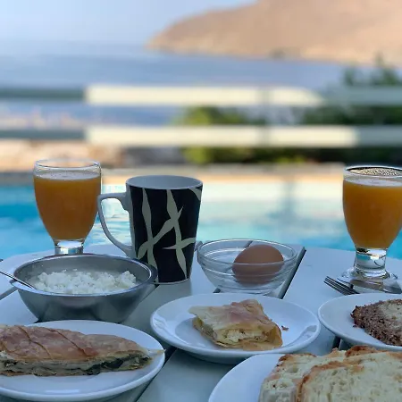 Yperia Otel Aegiali