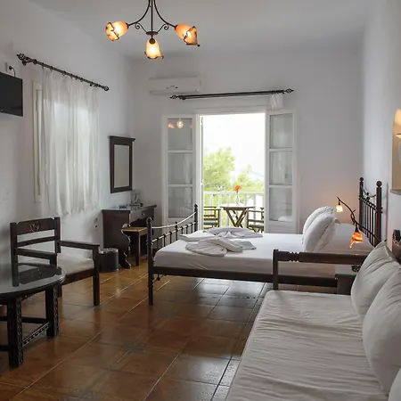 Hotel Yperia 3*