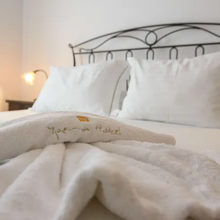Yperia Hotel