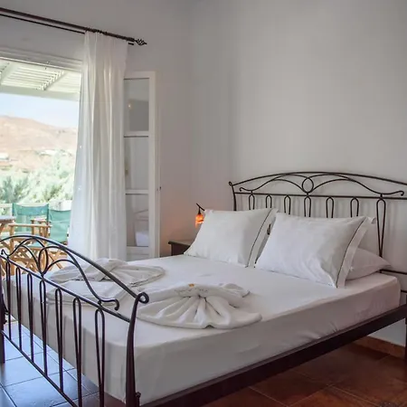 Yperia Hotel 3*