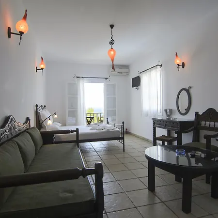 Otel Yperia Aegiali