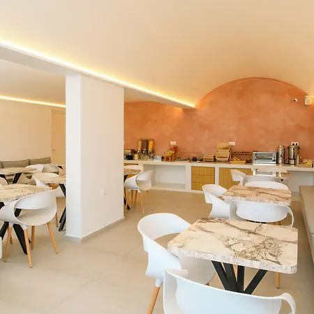 Yperia Эгиалис