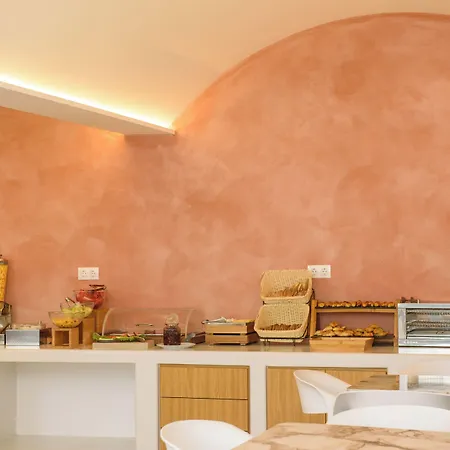Hotel Yperia 3*
