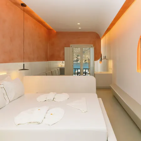 Yperia 3* Aegiali