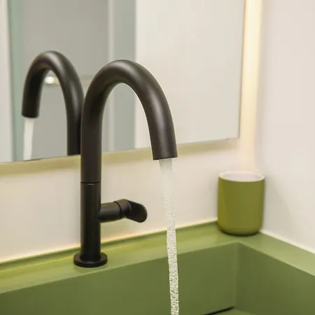 Yperia 3* Aegiali