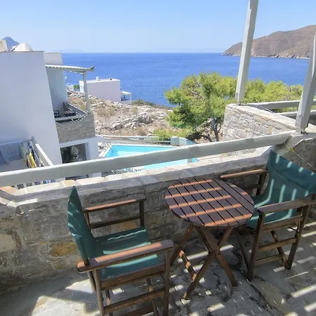 Yperia Hotel