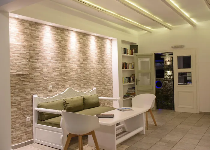 Hotel Yperia Aegiali